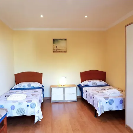 Con Piscina Holiday home *